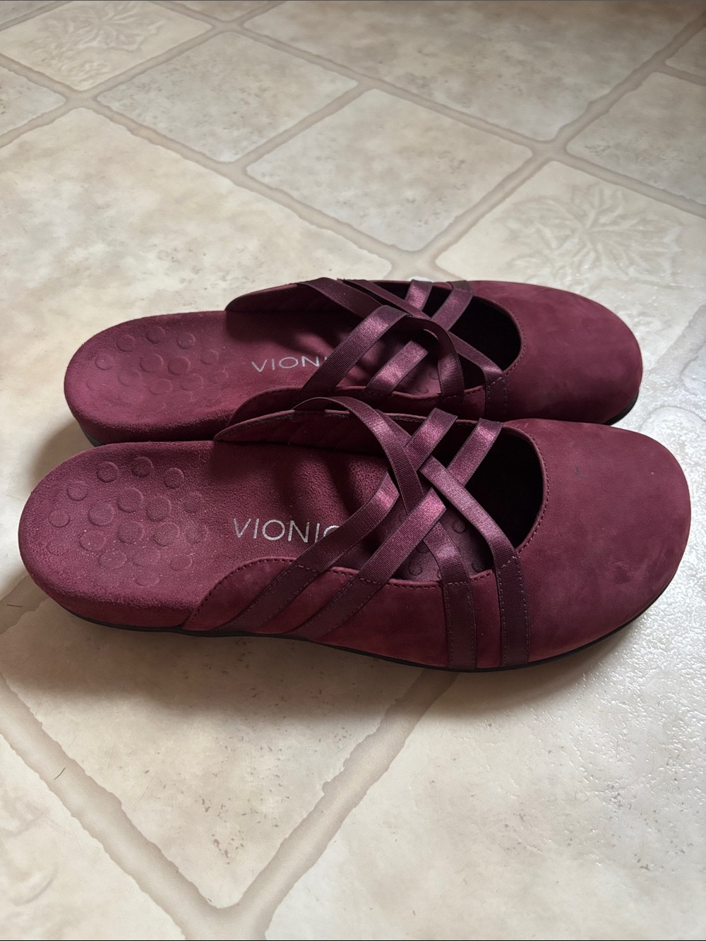 VIONIC Women's Burgundy Suede
Claire Backless Slides Shoes w/
Stretchy Straps 8M